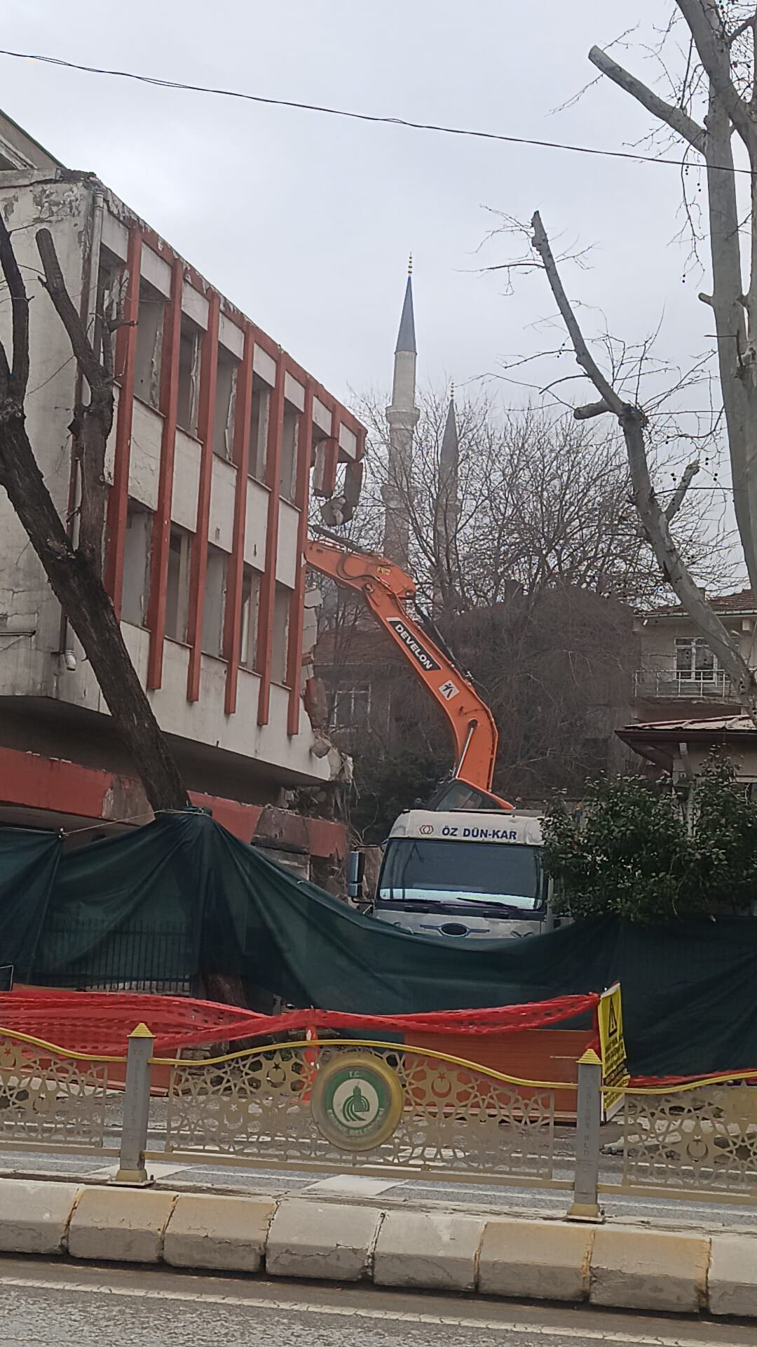Edirne Orduevi’nde Yıkım Başladı