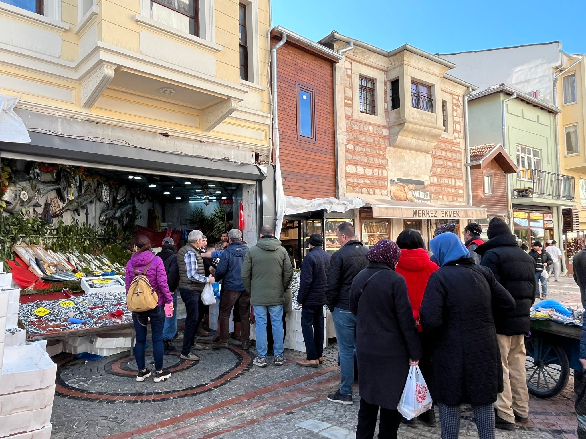 Bu kez 50 TL'lik istavrit kuyruğu