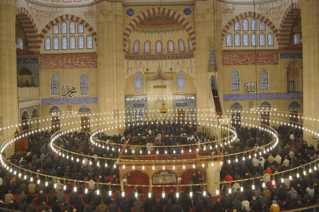 Selimiye'de 4 yıl sonra ilk bayram namazı sevinci