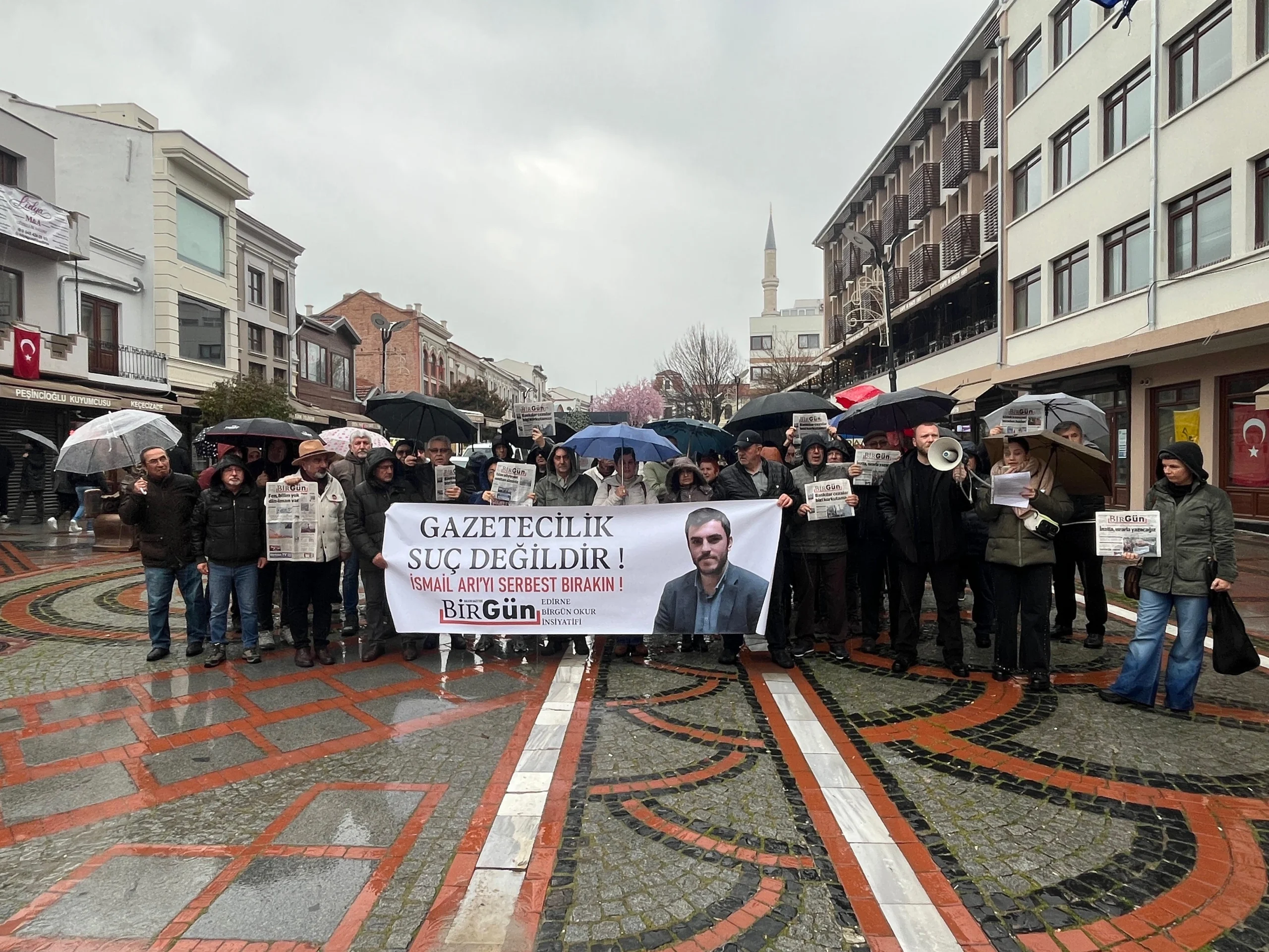 Edirne’de gazeteci İsmail Arı’ya destek açıklaması