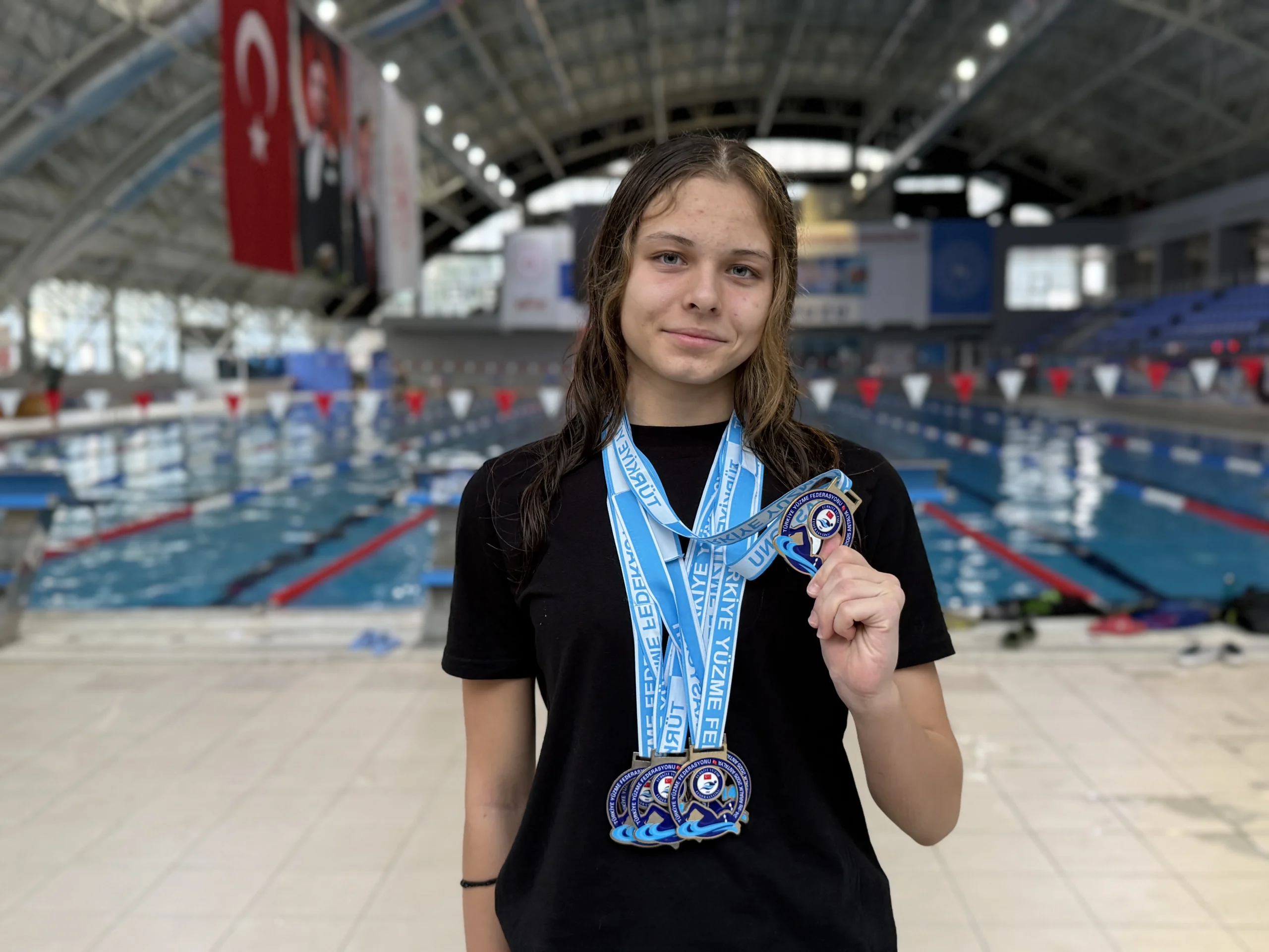 Milli Yüzücü Derin Anbarlı’dan Uluslararası Hedef