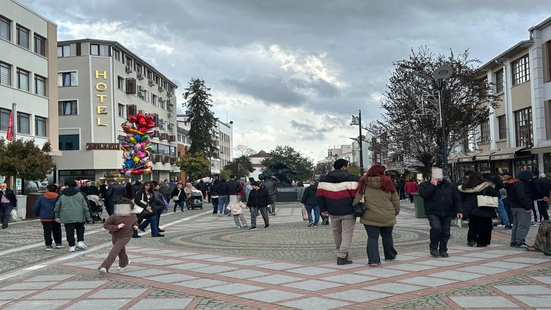 Kente Vatandaşın Ortak Sorunu: Yollar Ve Ulaşım!