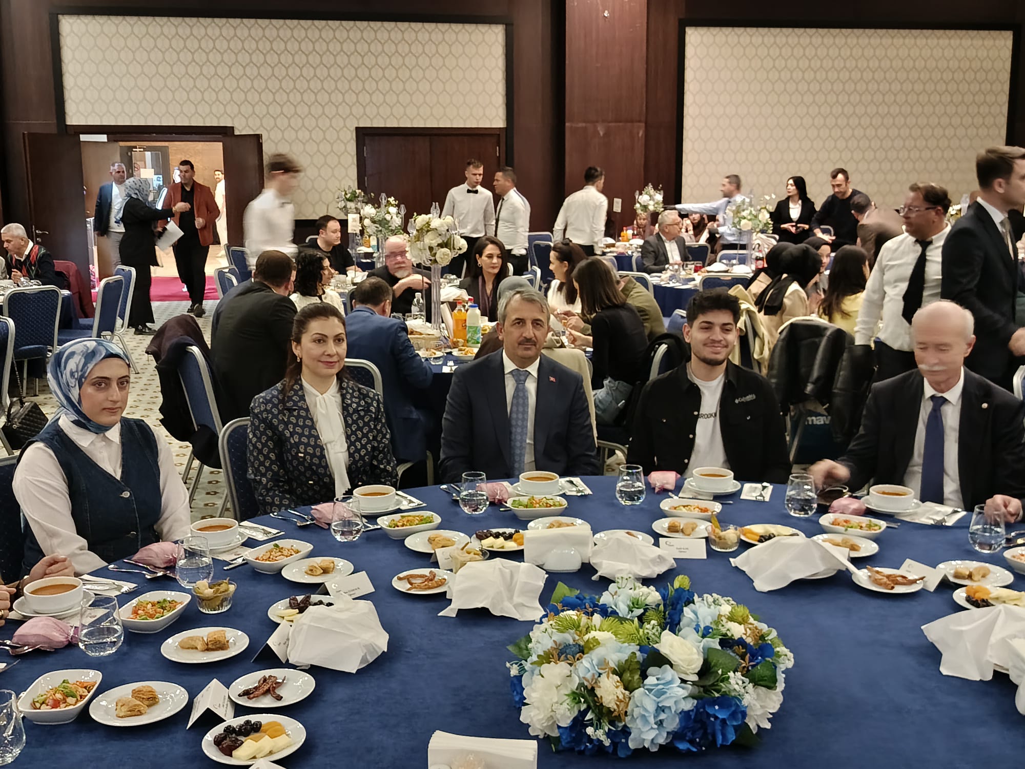 Şehir Gönüllüleri Vakfı'ndan eğitime destek iftarı