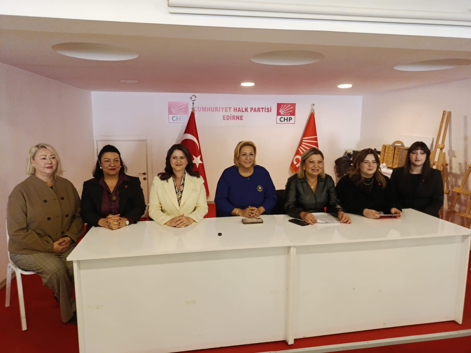 CHP'den Dünya Kadınlar Günü'nde 'eşitlik' vurgusu