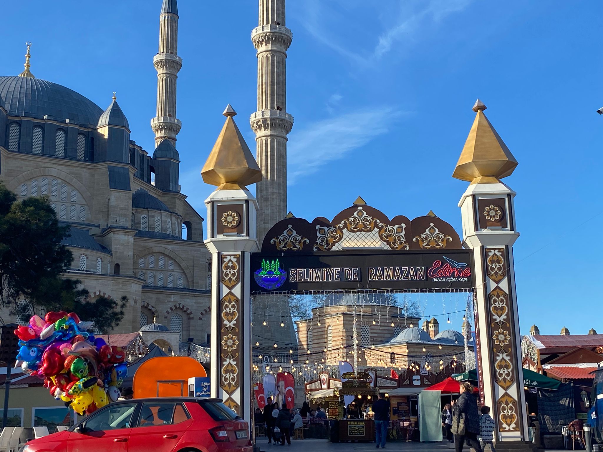 Esnafın 'Ramazan Sokağı' memnuniyeti