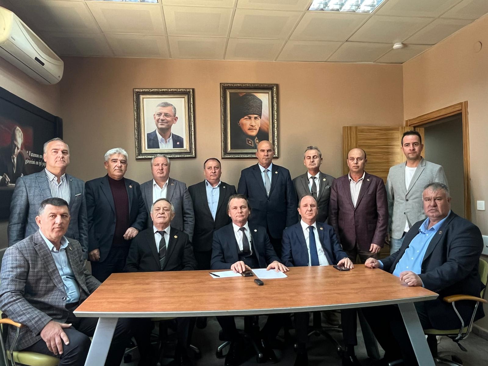 CHP'li üyelerden o paylaşıma 'ayetli' yanıt