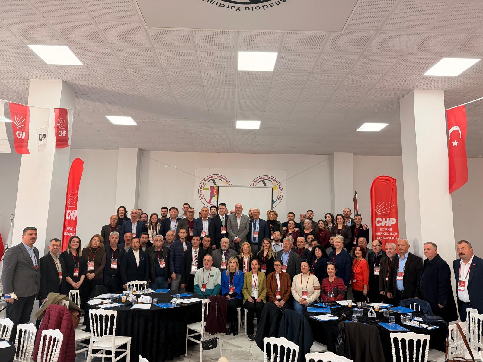 CHP Edirne örgütlerine yönetici eğitimi