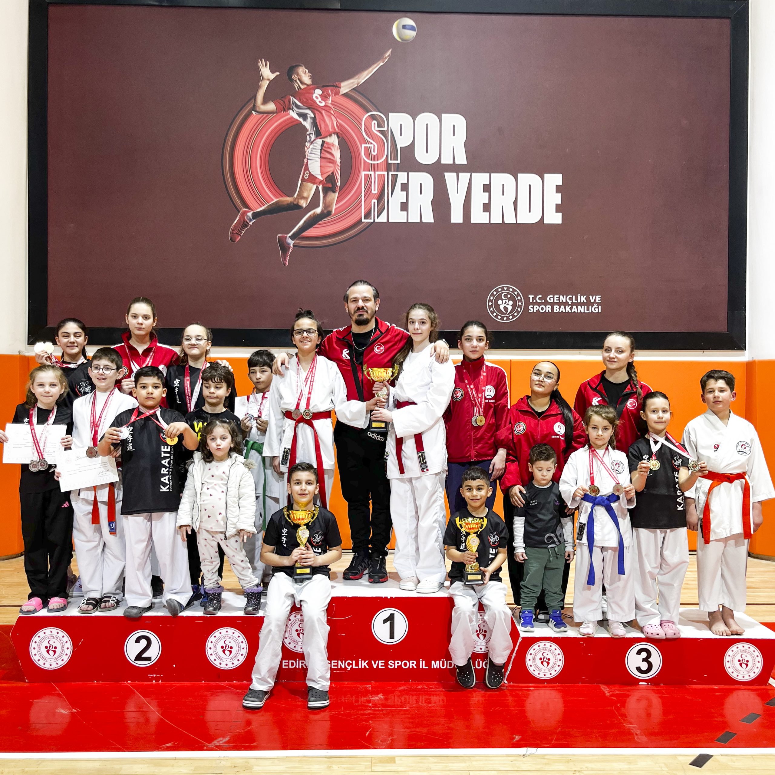 Edirne’karate’ye Doydu!