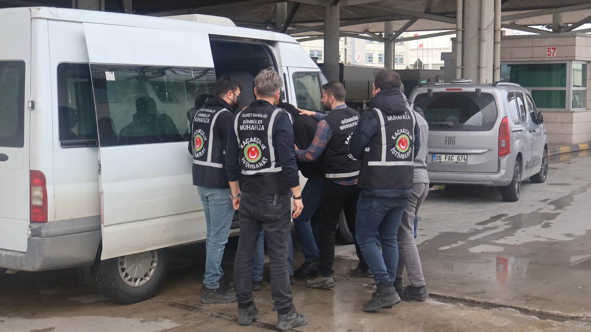 Uyuşturucu çetesine gözaltı!