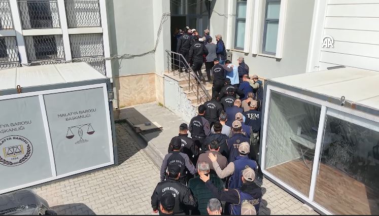 FETÖ operasyonunda yakalanan 10 zanlı tutuklandı