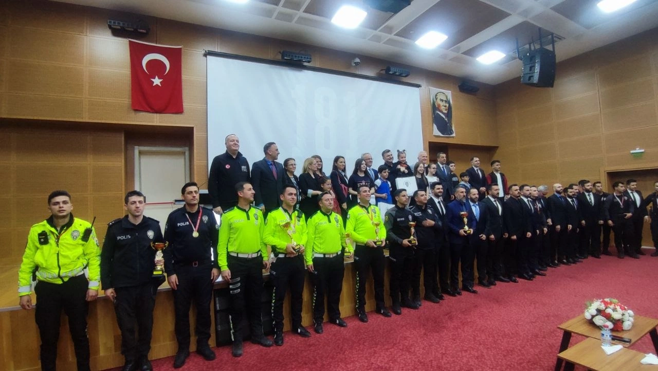 181'inci yıllık gurur ödüllerle taçlandı!