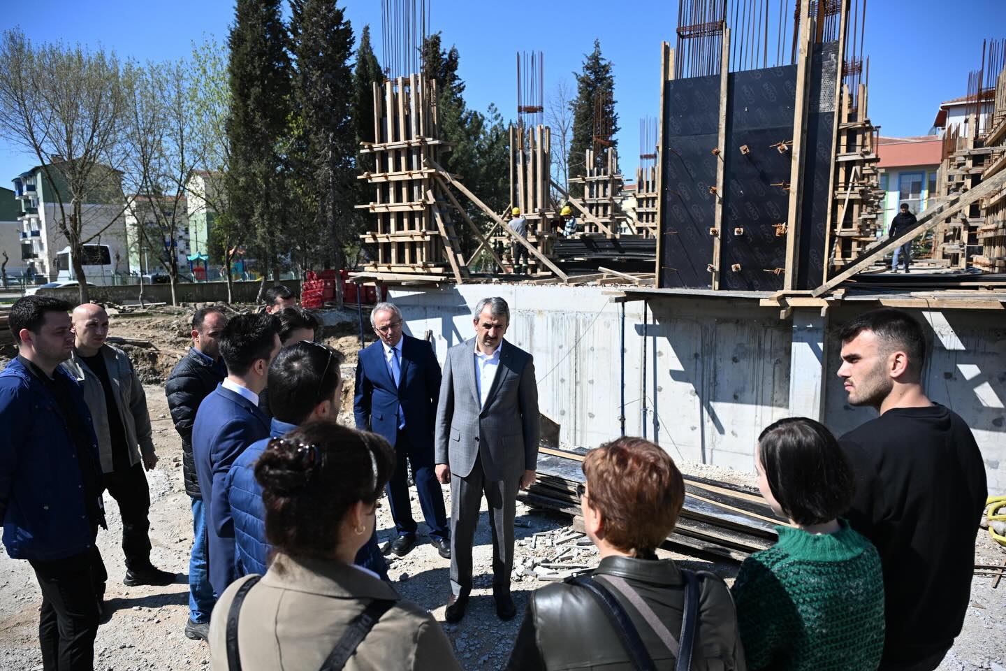 Vali Sezer’den 24 derslikli okulda yerinde inceleme