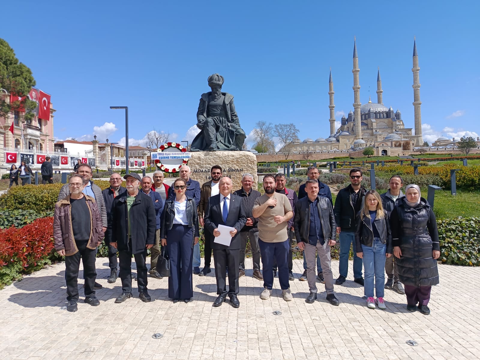 İnşaat mühendislerinden Mimar Sinan'a vefa