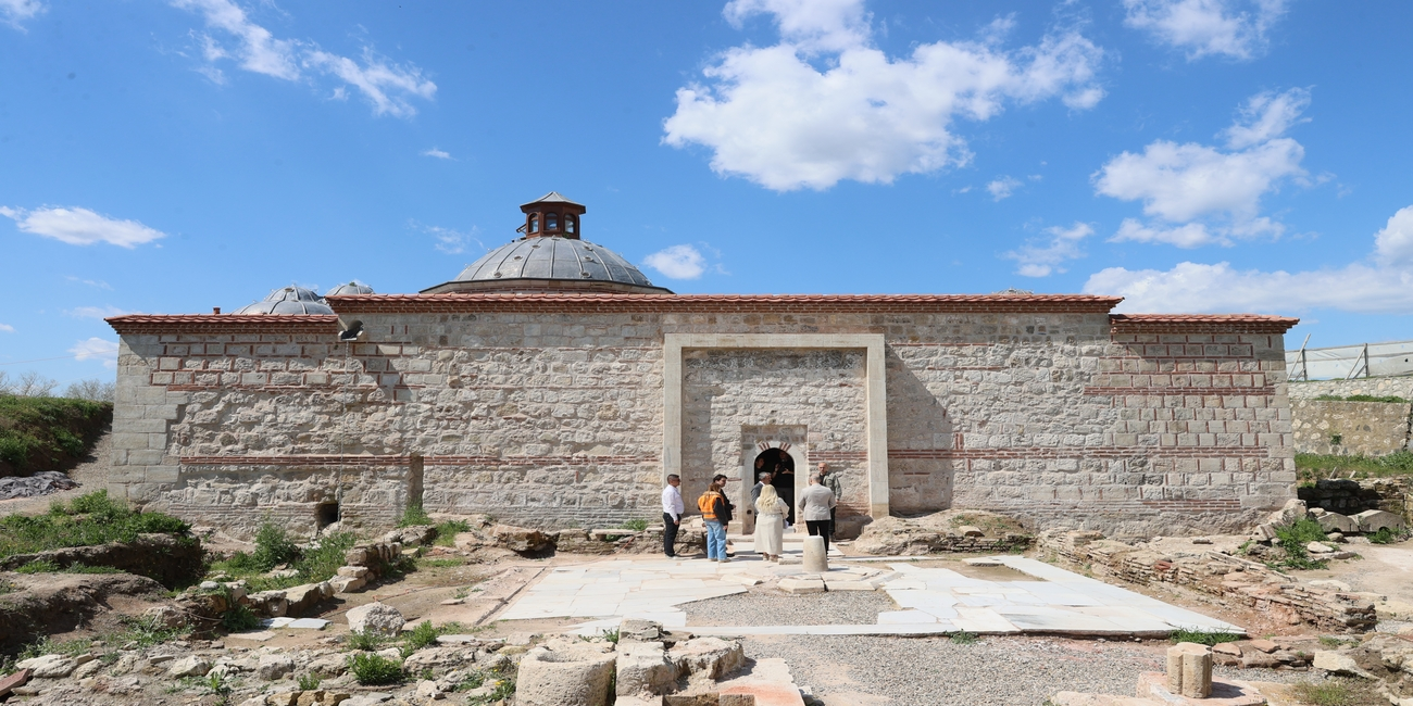 Tarihi hamamda restorasyonun ilk etabı tamamlandı