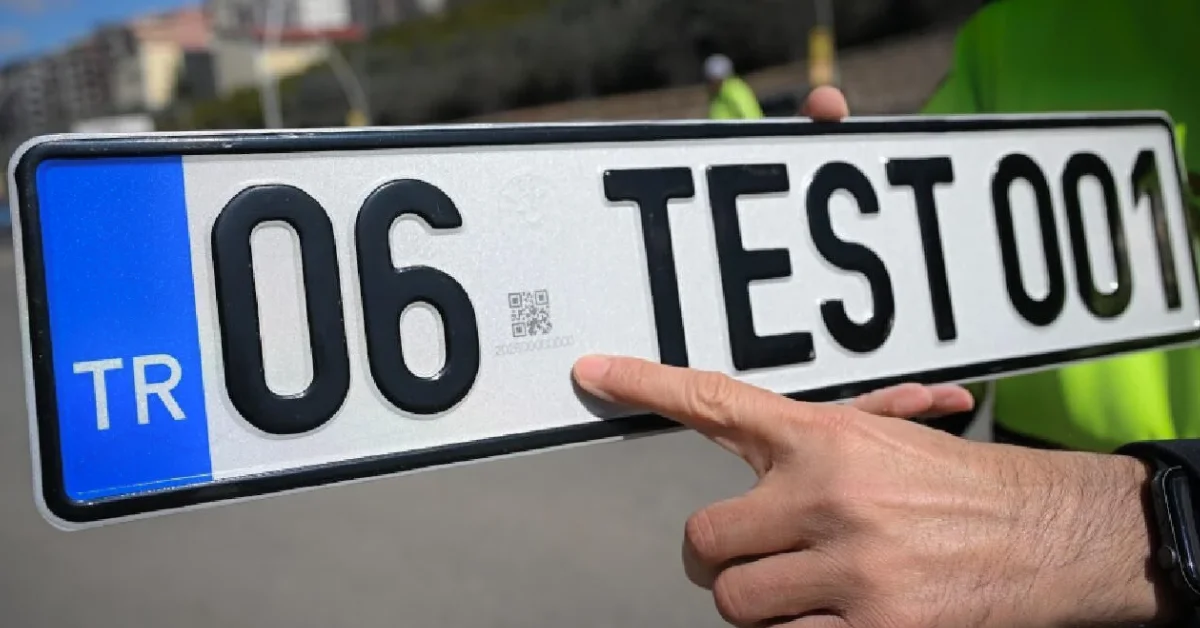 Standartlara uymayan plakalara ücretsiz yenileme